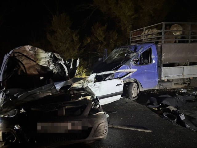 Двое погибли, еще один пострадал в автоаварии на Ставрополье