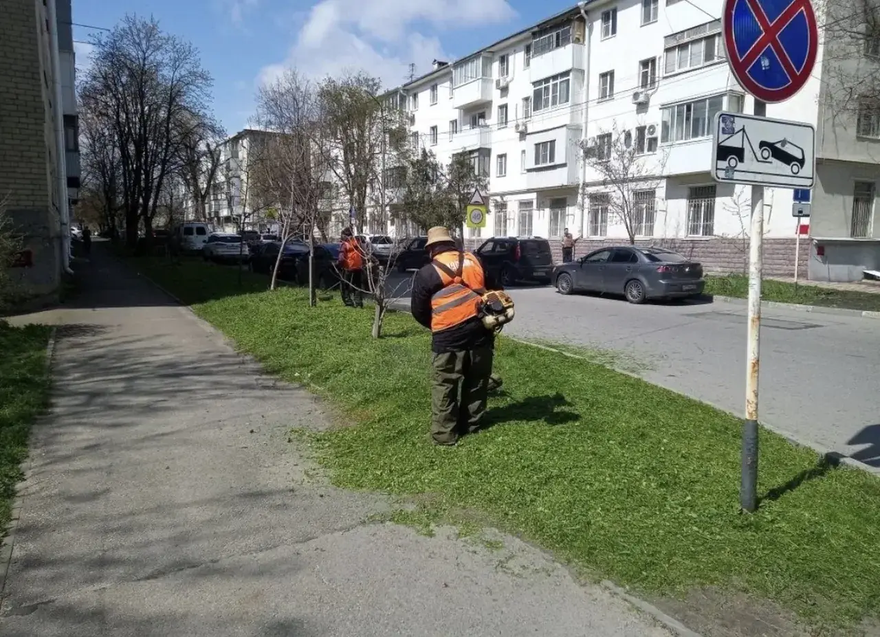 В Ставрополе покосили траву на площади около 700 тысяч квадратных метров