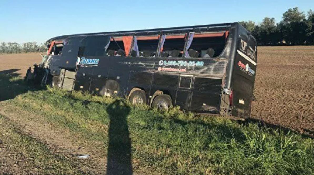 Автобус со ставропольскими студентами попал в ДТП, есть пострадавшие Автобус со ставропольскими студентами попал в ДТП, есть пострадавшие