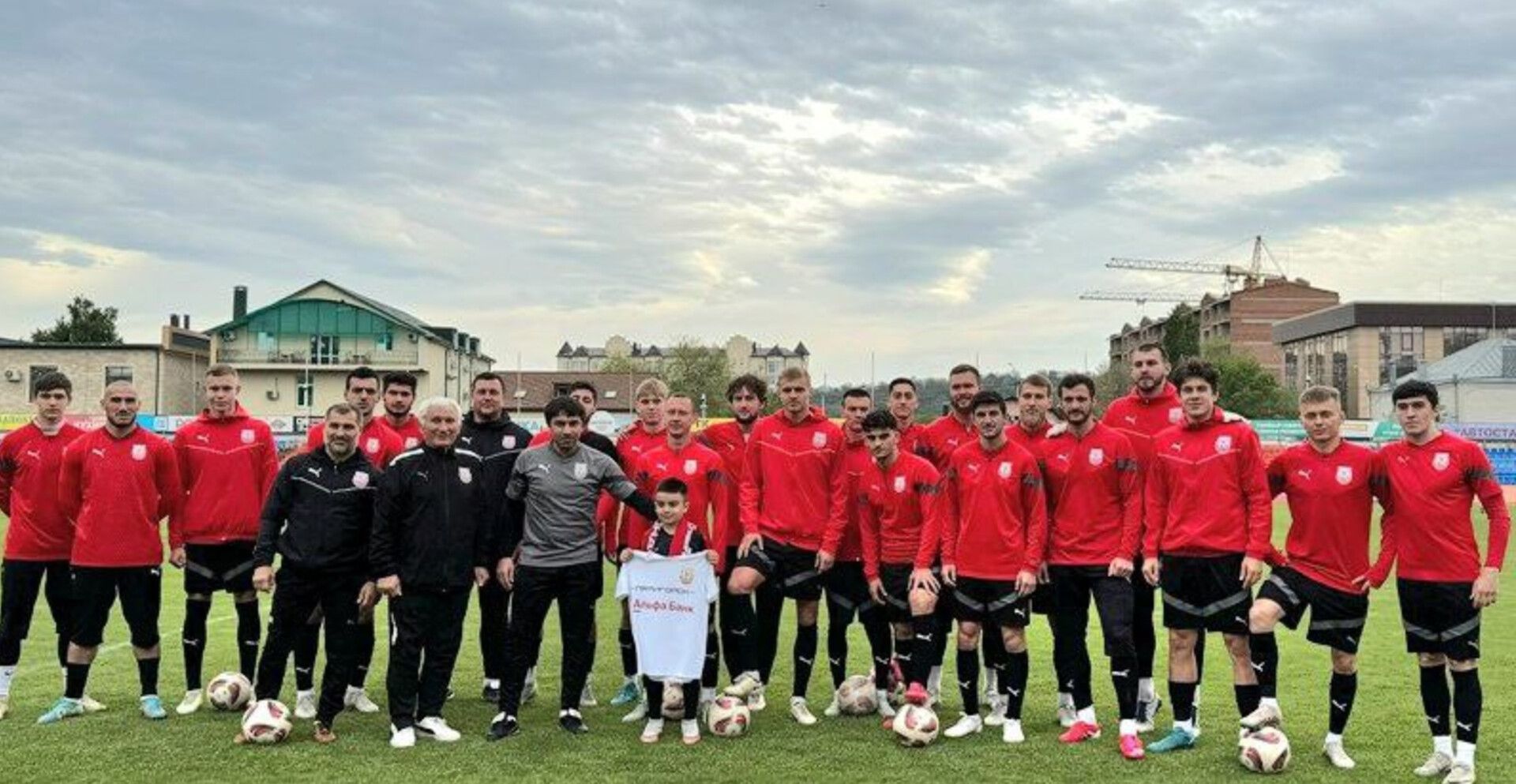 Юный пятигорчанин установил рекорд России по чеканке футбольного мяча