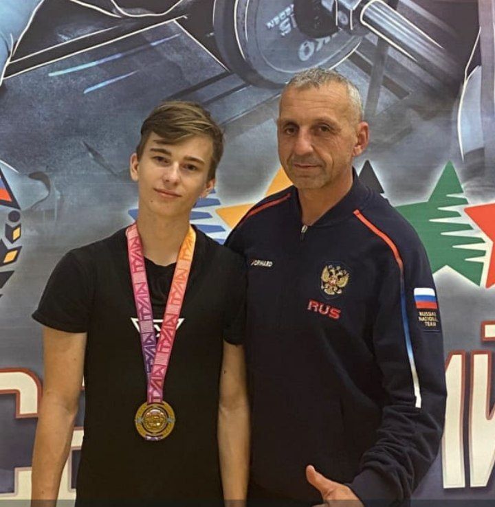 Ставропольский школьник стал серебряным призером России по пауэрлифтингу
