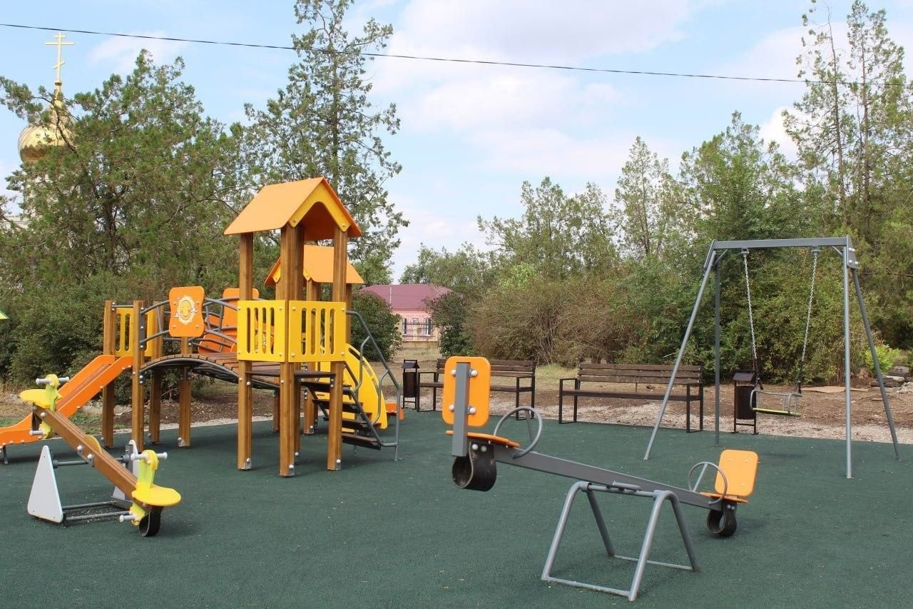 Более 63 млн рублей направят округам Ставрополья на благоустройство 40 детских площадок