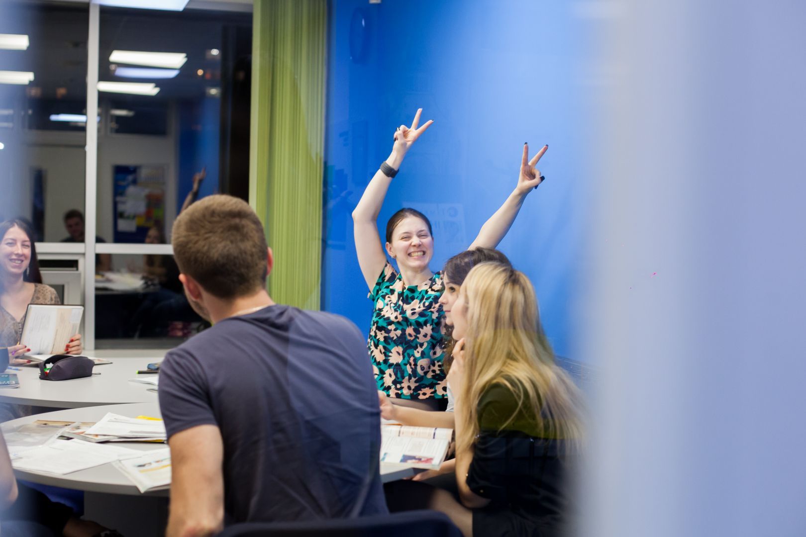 Школа языков International House приглашает изучить иностранные языки со скидкой 30%