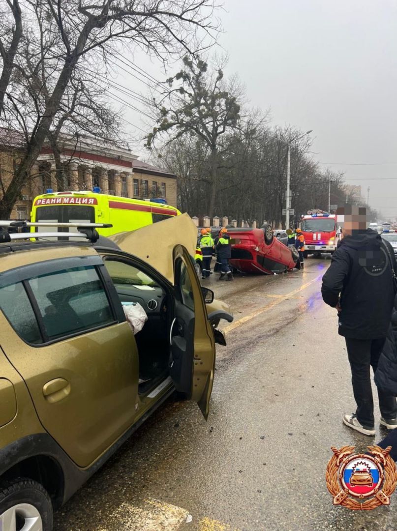 Проезд на красный стал причиной аварии с тремя пострадавшими в Ставрополе