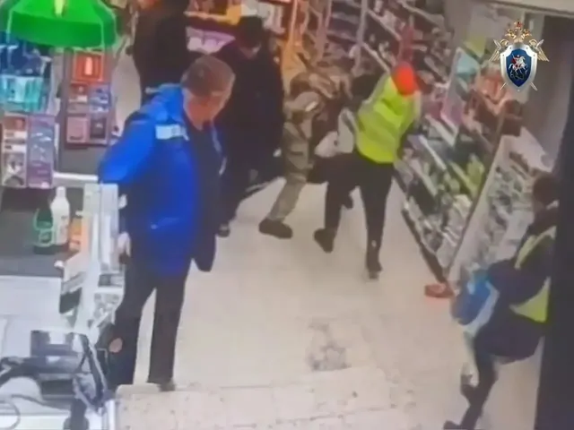 На Ставрополье парень избил мужчину после замечания