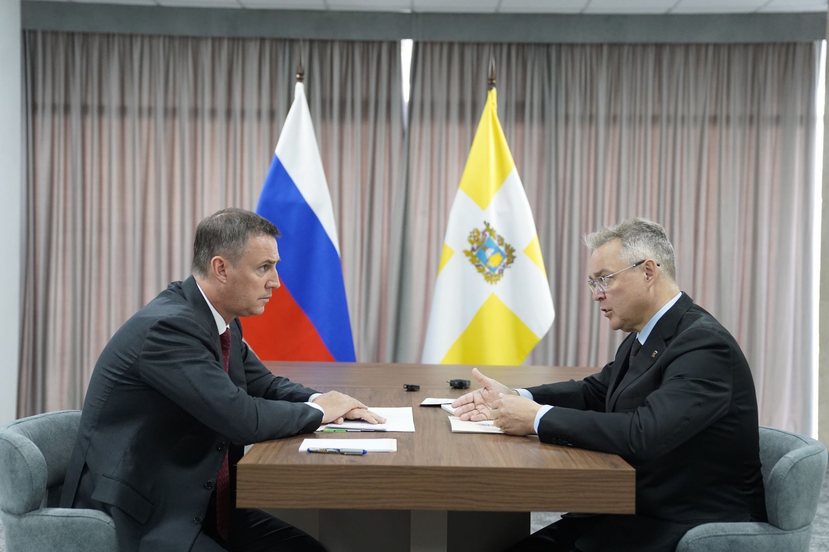 Вице-премьер Патрушев обсудил с губернатором Владимировым рекорд урожая на Ставрополье