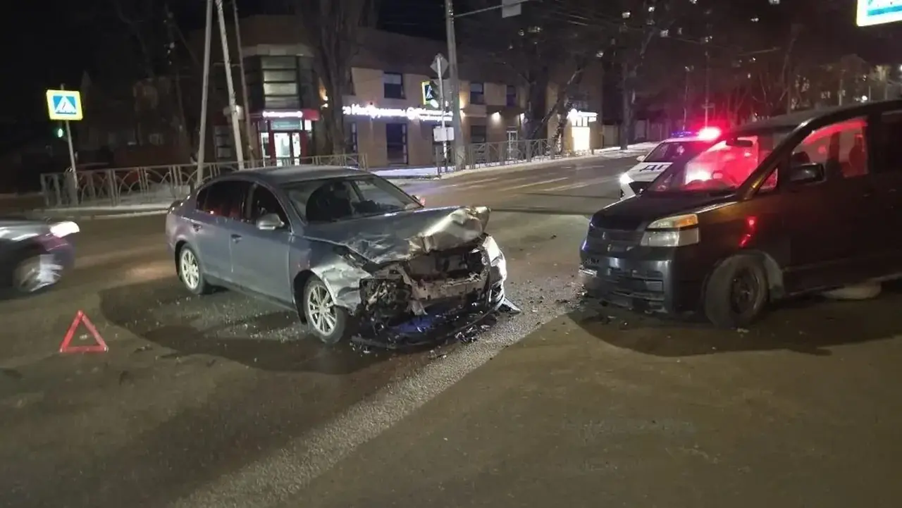 Четырёх человек доставили в больницу после ДТП в Ставрополе