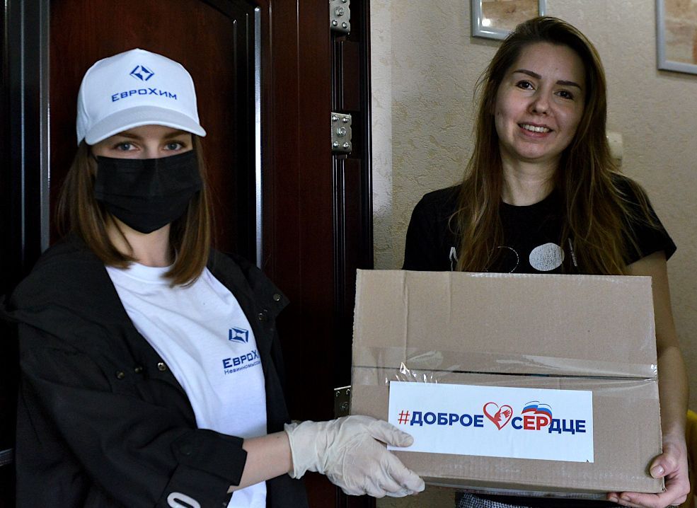 Волонтеры «ЕвроХима» в Невинномысске доставили продуктовые наборы многодетным семьям