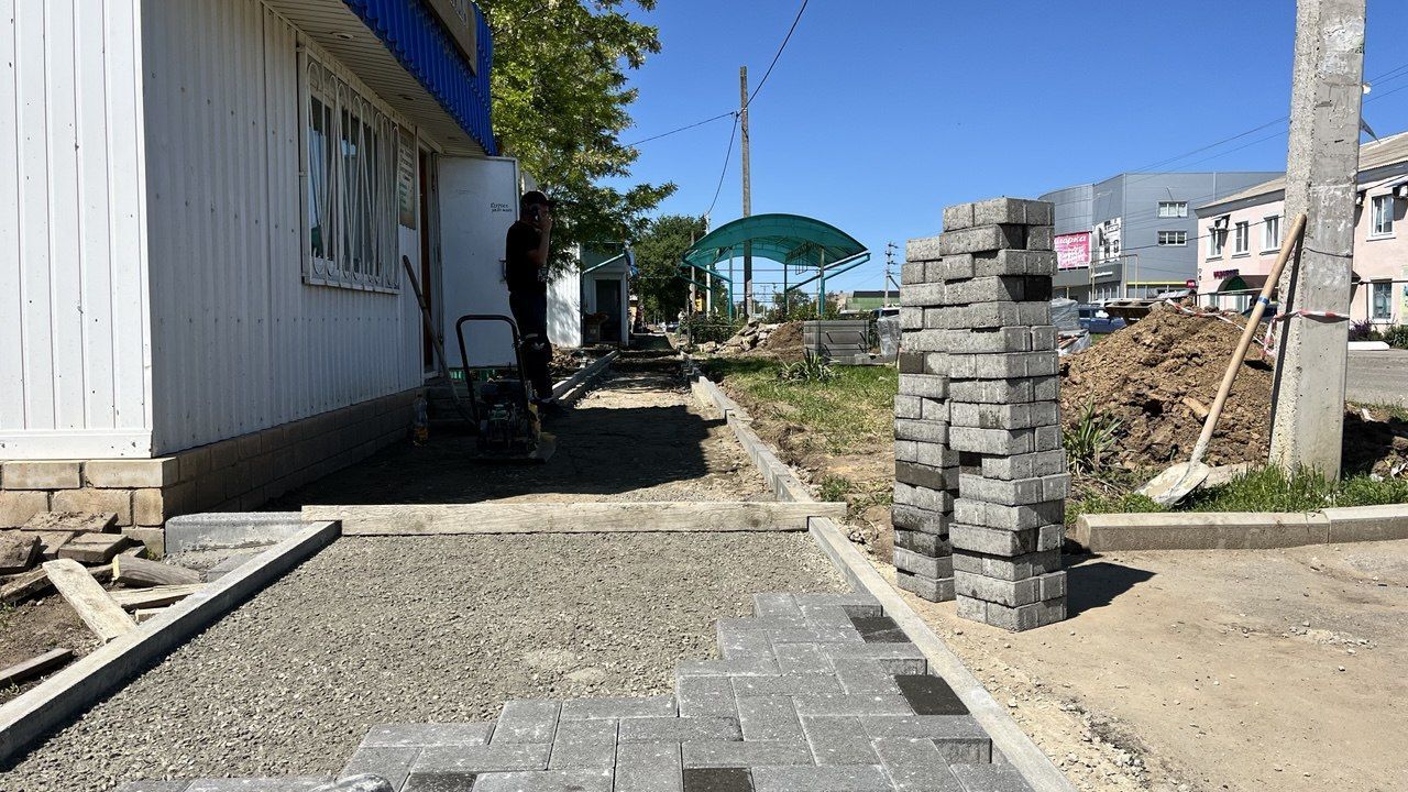 Сельский тротуар обновят за 2 млн рублей