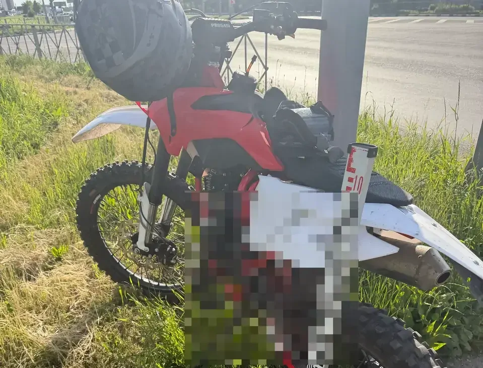 17-летний мотоциклист попал под колеса легковушки в Ставрополе
