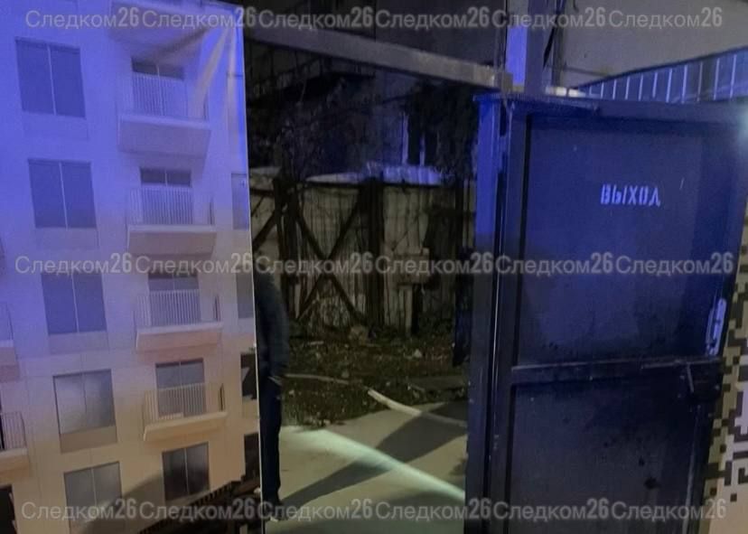 Мужчина погиб, упав с 7 этажа в Пятигорске