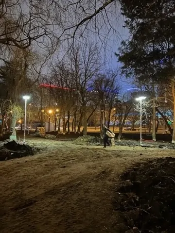 В сквере на проспекте Карла Маркса в Ставрополе установили 30 торшеров