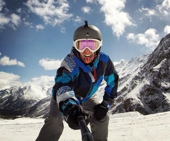 На вершине Эльбруса установят знамя с сотнями селфи На вершине Эльбруса установят знамя с сотнями селфи