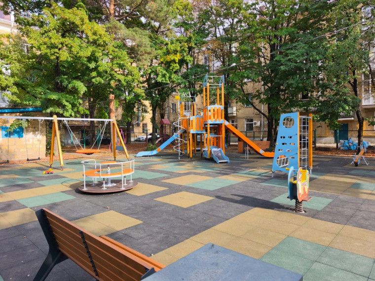 В Ставрополе отремонтируют детскую площадку во дворе дома на Юности и Бруснева