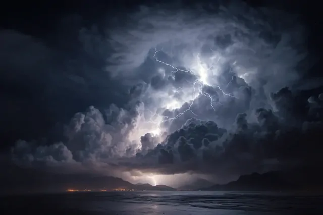 Оказывается, майские грозы в России становятся сильнее с каждым годом