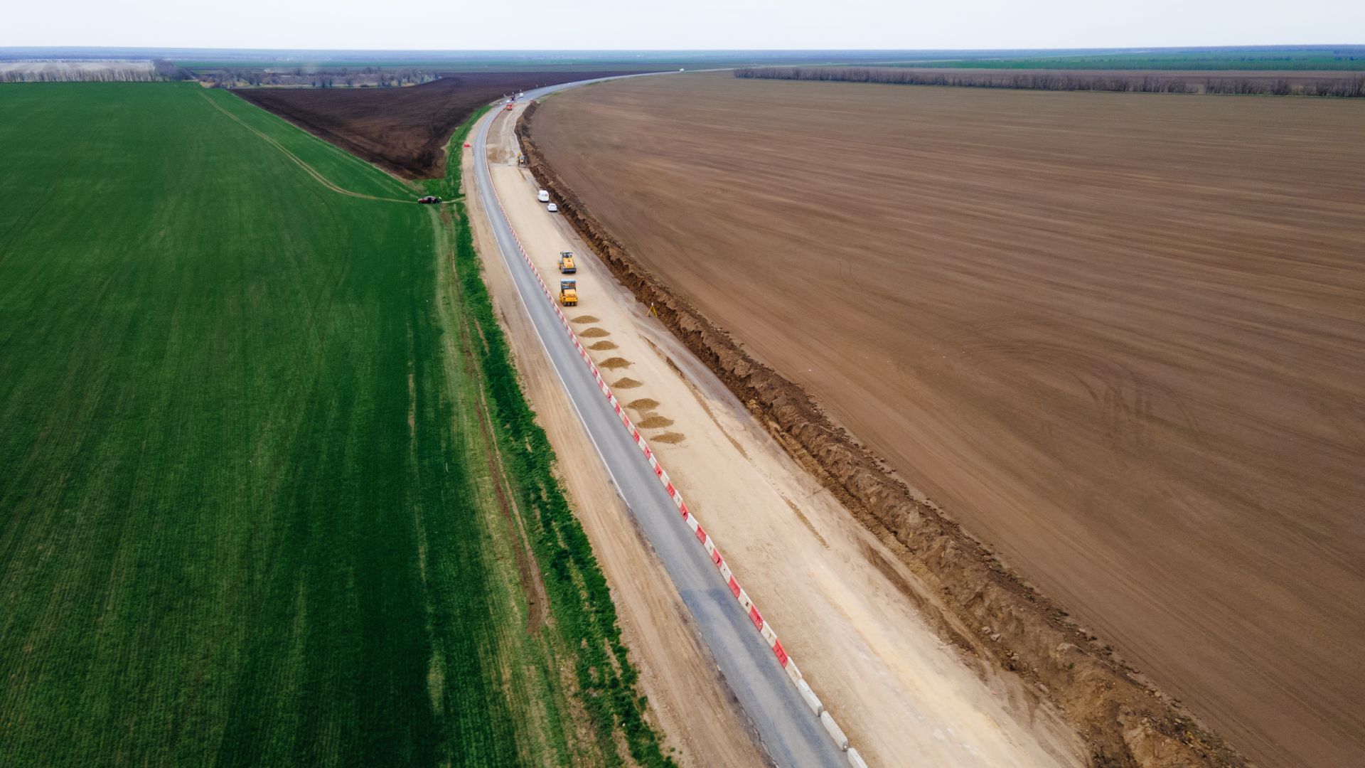 На Ставрополье продолжают расширять участок трассы Р-216 до четырех полос