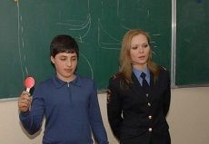 Ставропольские студенты изобрели световозвращающие жезлы Ставропольские студенты изобрели световозвращающие жезлы