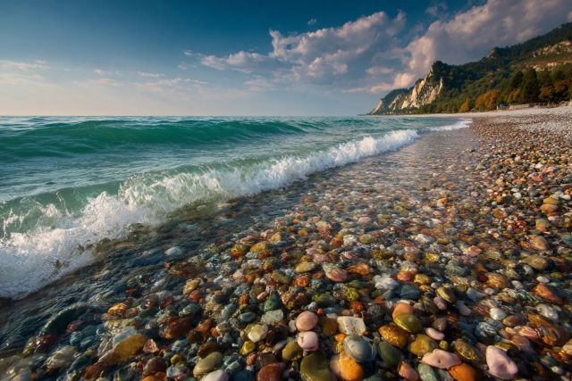 Найдено единственное место в России, где вода не замерзает 300 дней в году