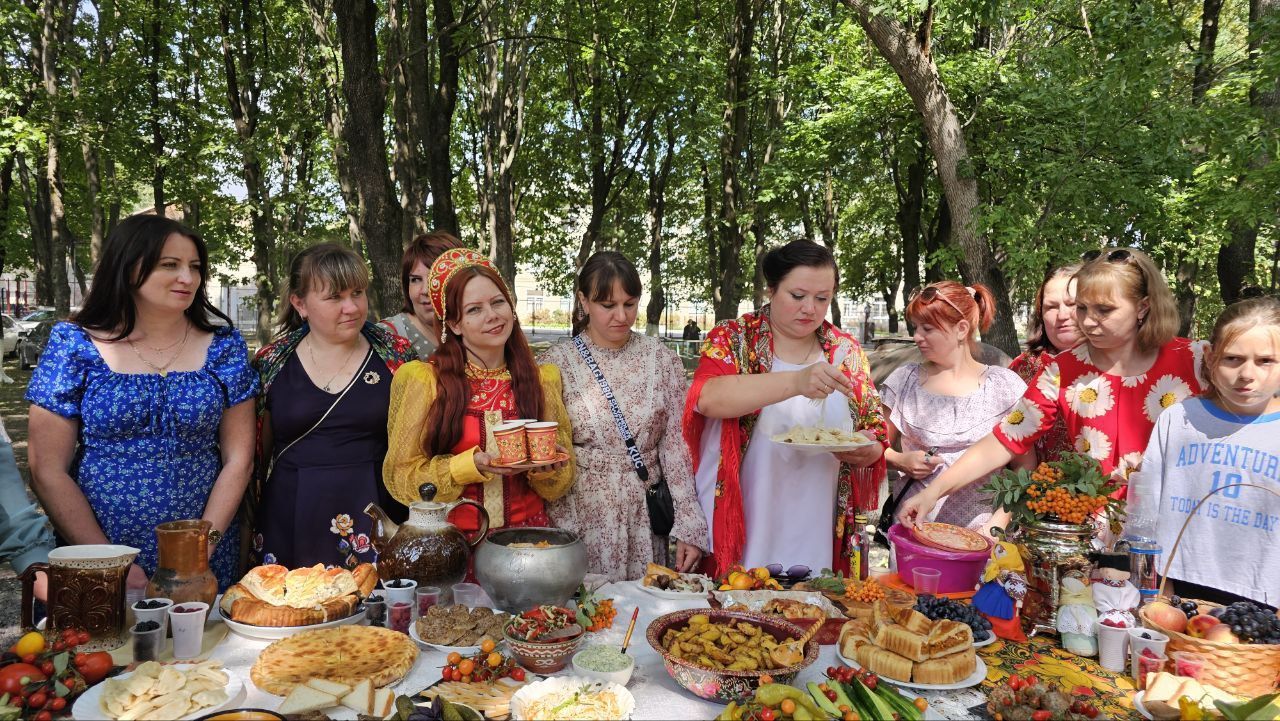 На ярмарке в Предгорном округе собрали 100 тыс. рублей на помощь участникам СВО