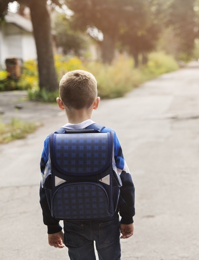 В станице Ессентукской выделили 3 млн рублей на ремонт тротуара для школьников