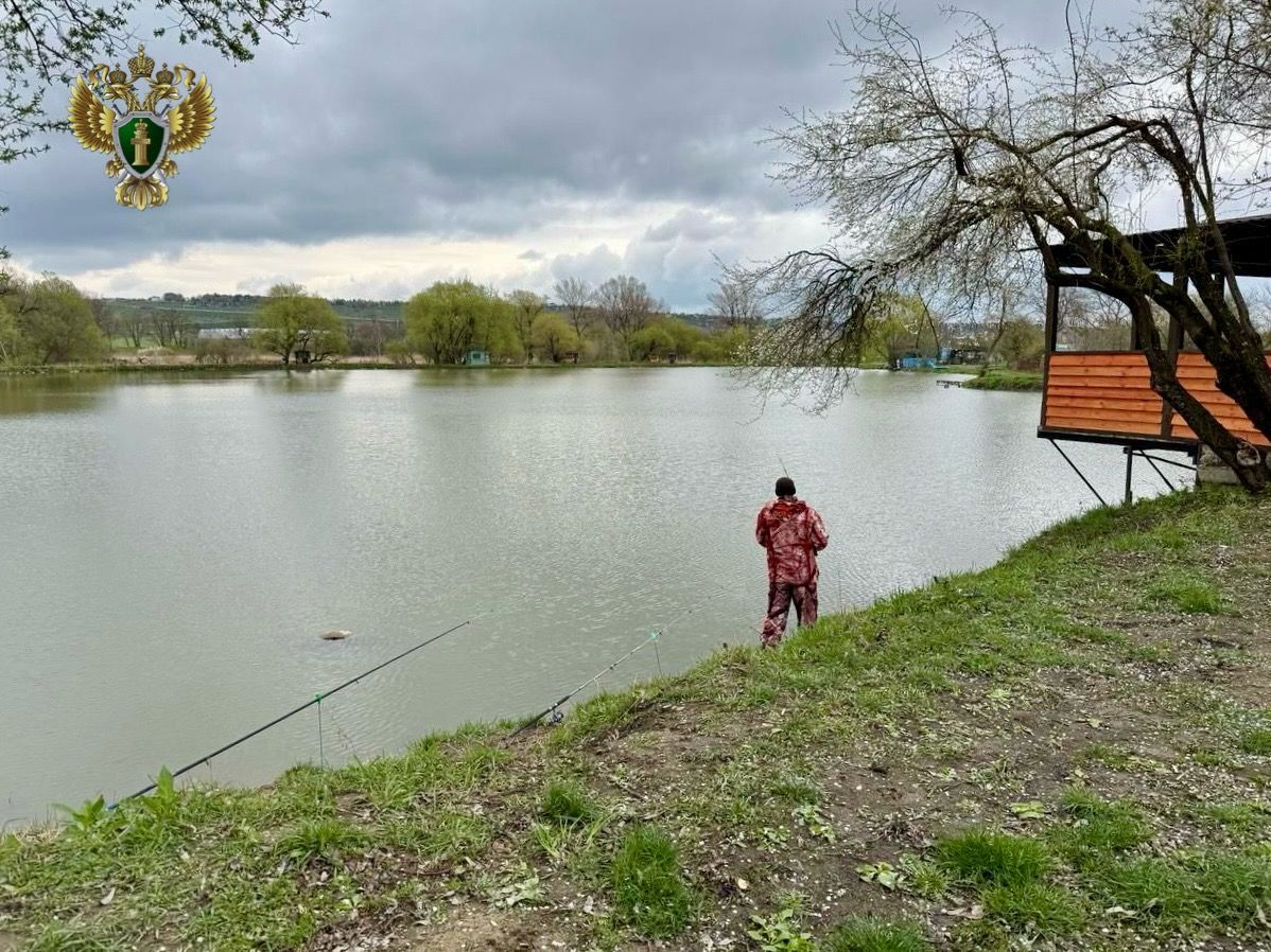 Ставропольского предпринимателя оштрафовали на 10 тыс. рублей за организацию незаконной рыбалки
