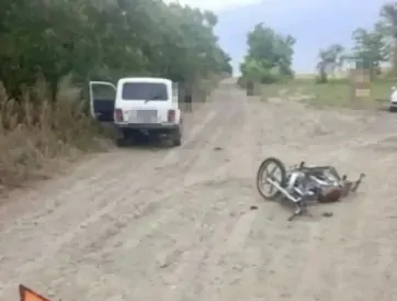 Многочисленные травмы получил 15-летний водитель мопеда в ДТП на Ставрополье