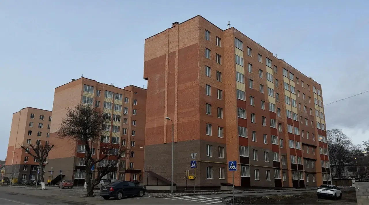 Более 100 человек расселили из аварийного жилья в Пятигорске