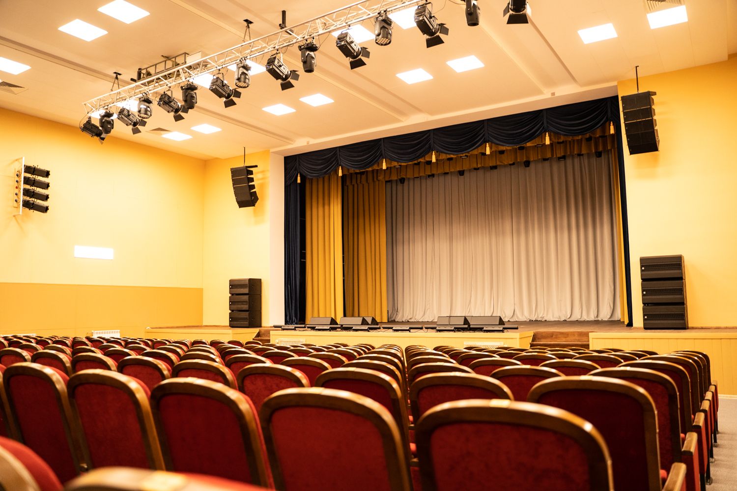 Дом культуры выстрел город солнечногорск. Дом культуры выстрел город солнечногорск. Дом культуры выстрел город солнечногорск. Дом культуры выстрел. Выстрел солнечногорск.