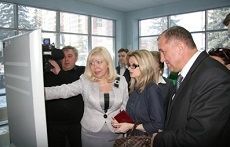 Депутаты краевой Думы изучили работу МФЦ Депутаты краевой Думы изучили работу МФЦ