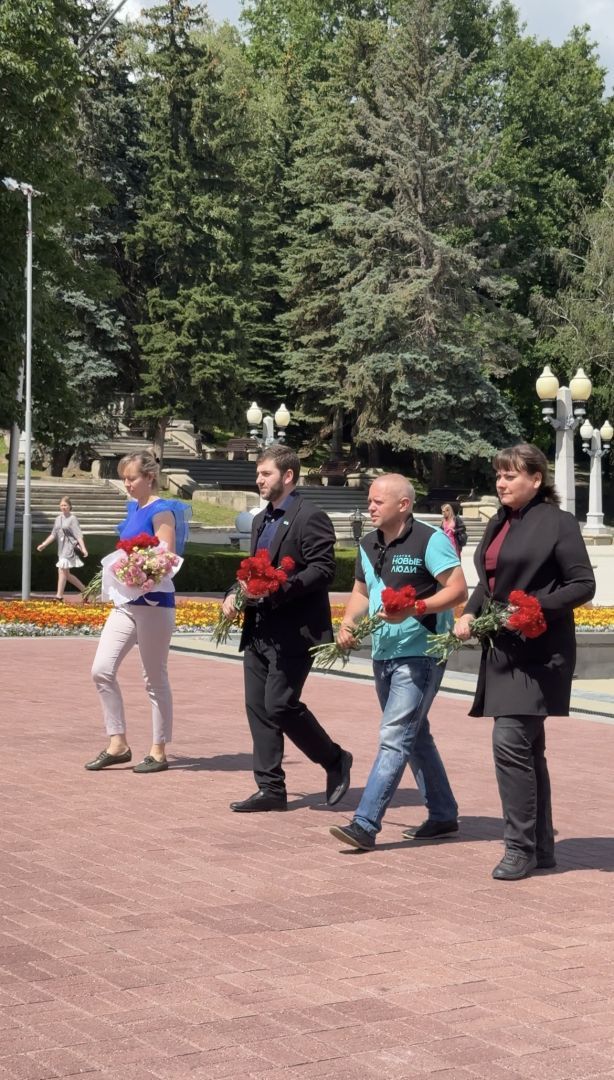 Партия «Новые люди» почтила память героев ВОВ в Ставрополе