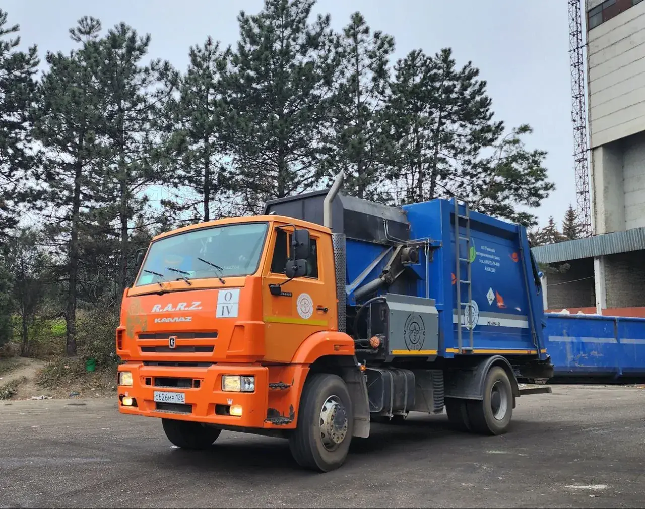 Автопарк регоператоров Ставрополья пополнят 32 мусоровоза