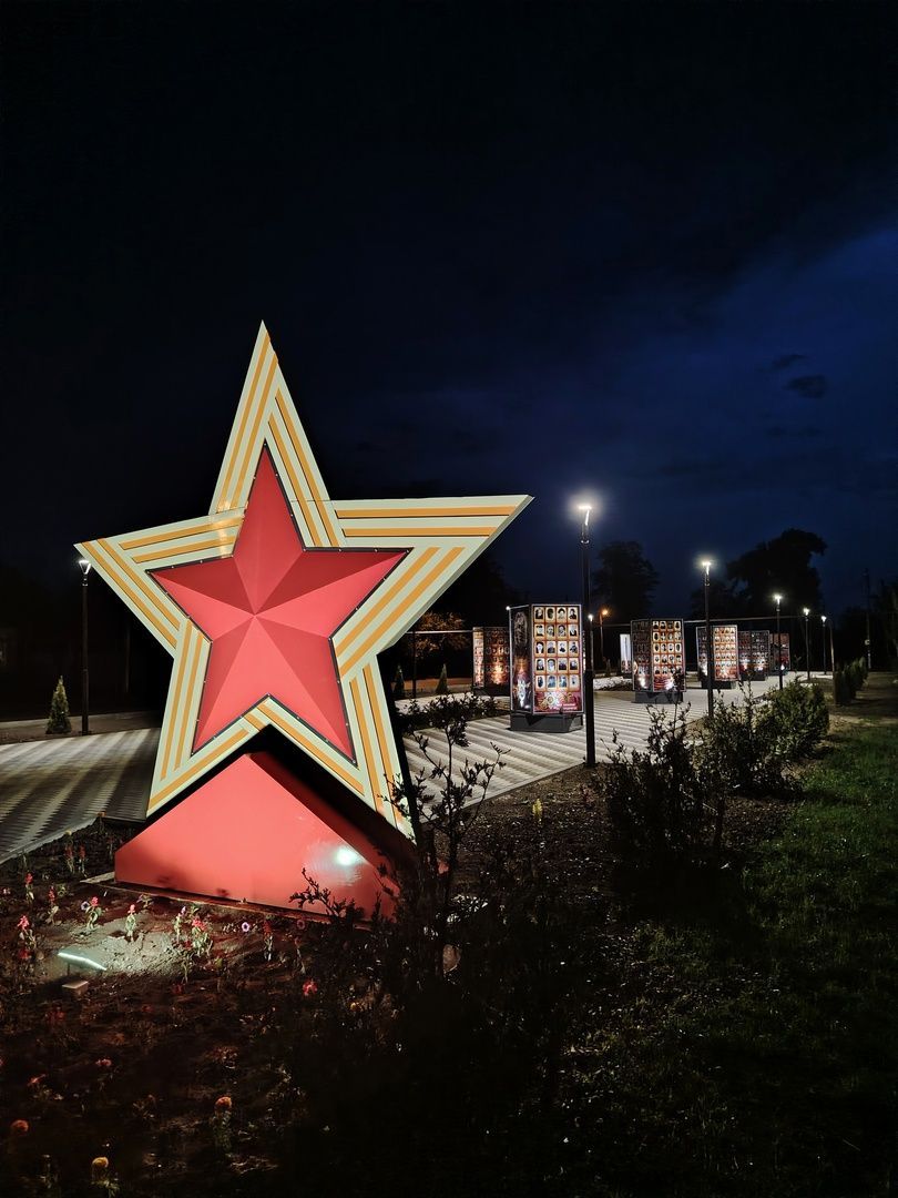 Три мемориала и Аллею Славы открыли на Ставрополье к 80-летию Великой Победы