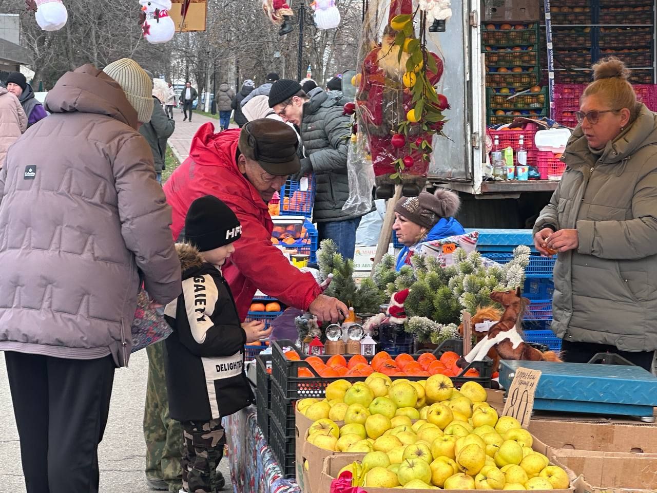 Более 19 тыс. человек посетили предновогоднюю ярмарку в Невинномысске
