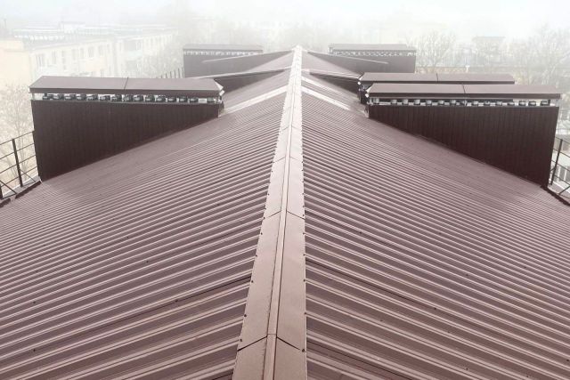 Крышу пятигорской трехэтажки обновили за 3,2 млн рублей