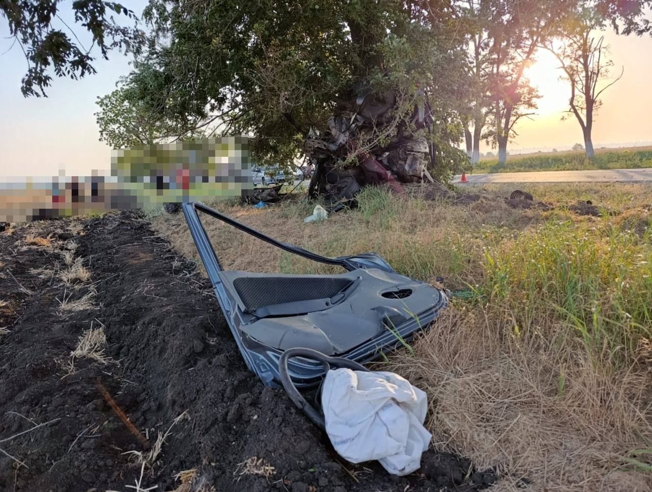 На Ставрополье съезд с дороги на высокой скорости стал причиной ДТП с тремя погибшими