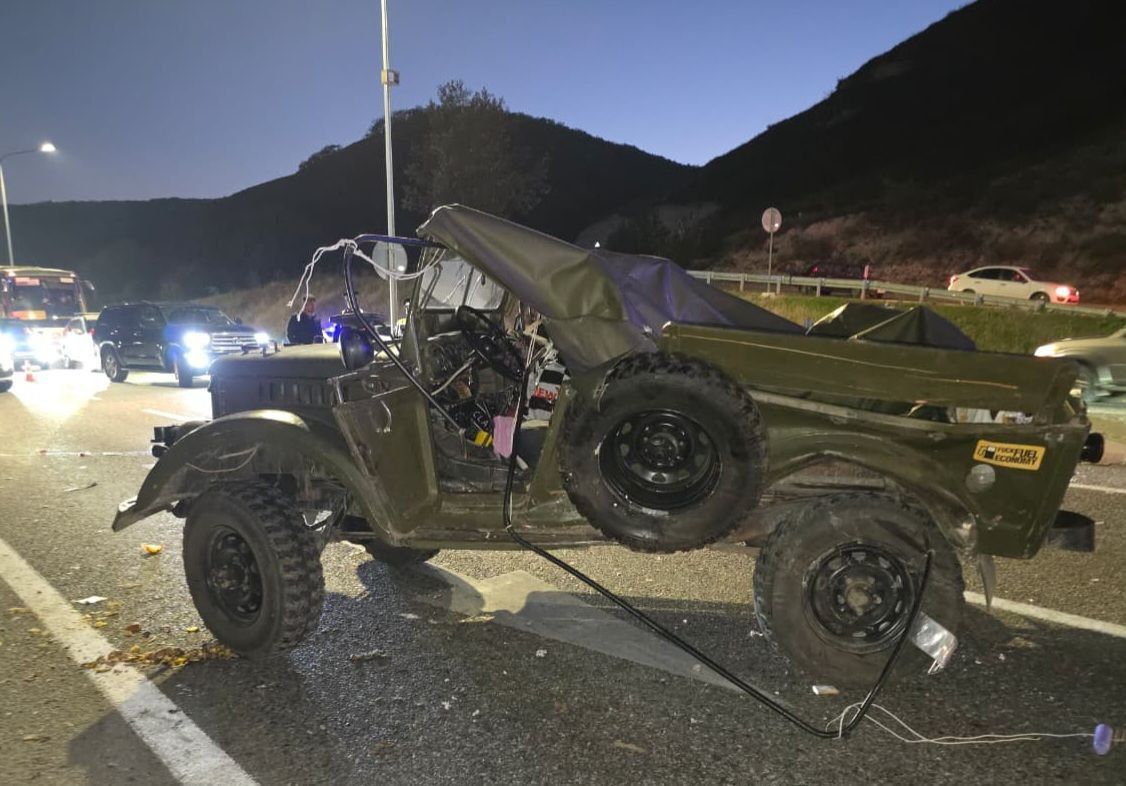 Девять человек госпитализировали после столкновения внедорожника с «Грантой» на Ставрополье