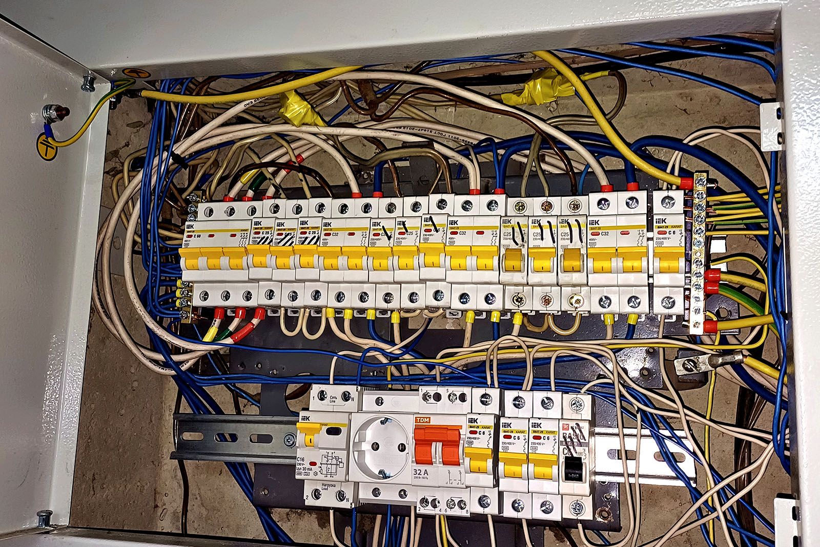 В Ставрополе обновили электрику в семи пятиэтажках