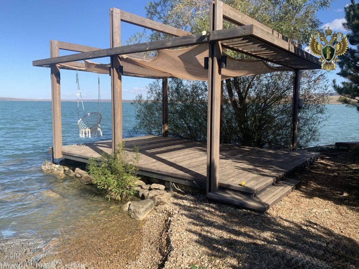 Бизнесмена оштрафовали за незаконную базу отдыха на берегу Сенгилеевского водохранилища