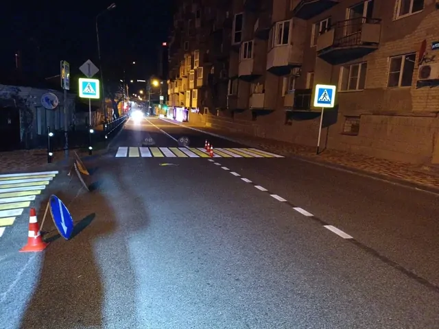 В Ставрополе продолжают обновлять дорожную разметку