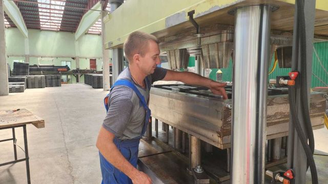 На Ставрополье открыли цех по производству террасной доски