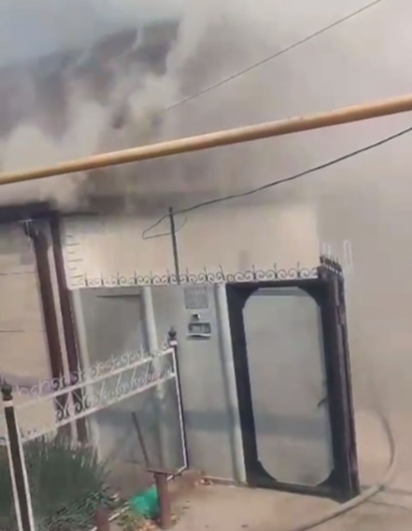 Гараж, машина и дом сгорели в селе Обильном на Ставрополье