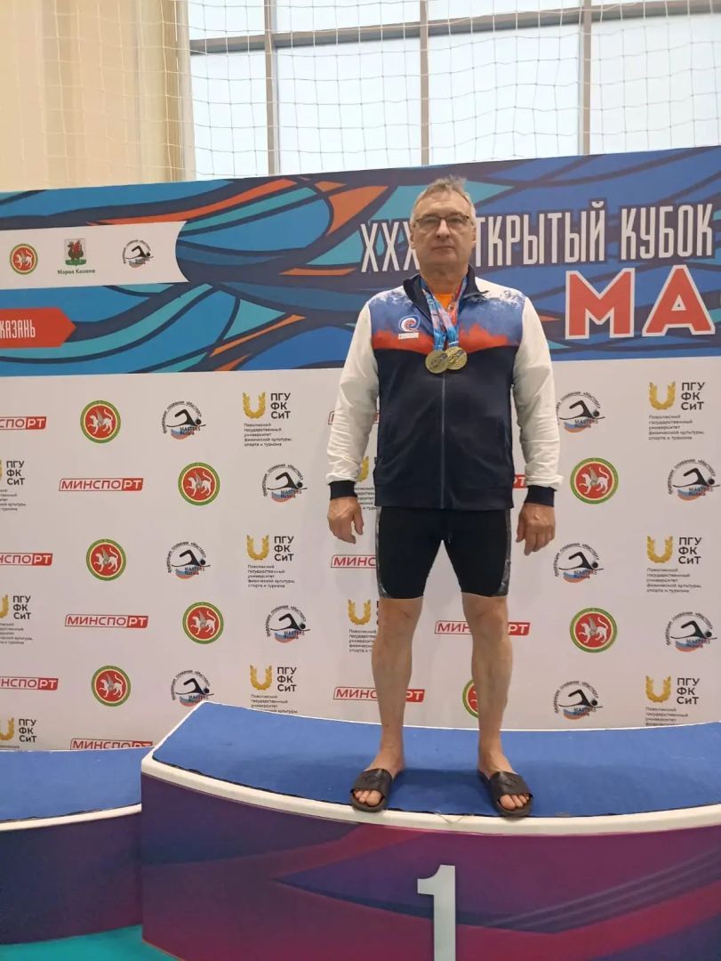 70-летний кисловодчанин взял два золота на соревнованиях по плаванию